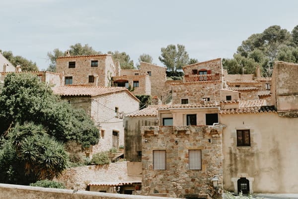 Altos de Chavón: a Mediterranean village above the Chavón river