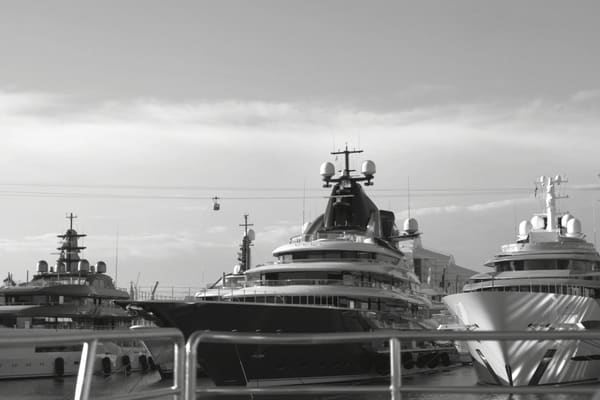 Photo by Serhii Kovalov