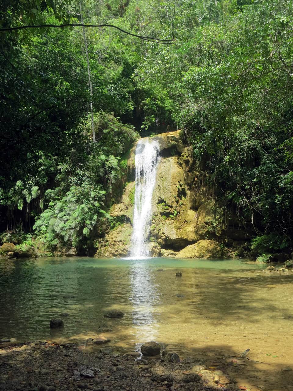Wasserfall El Limón, Dominikanische Republik — Foto von Daniel Lobo von Wikimedia Commons