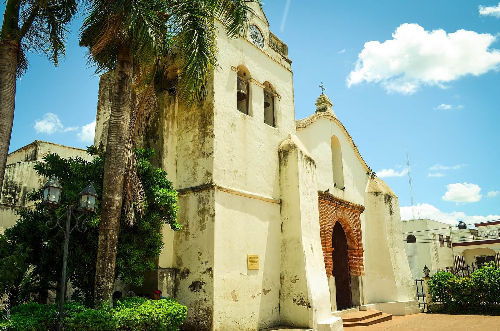 Basilique de Higüey, République dominicaine — photo par https://www.flickr.com/photos/cerisedelphinejankowski/ via Wikimedia Commons