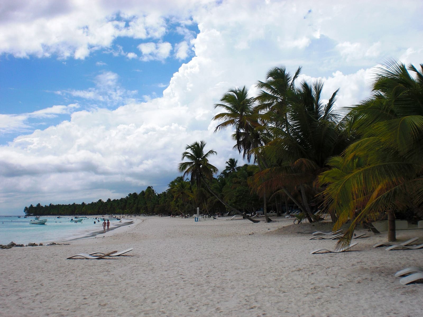 Saona-eiland, Dominicaanse Republiek — foto door Mihai mad via Wikimedia Commons